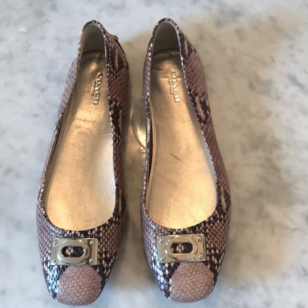 Women’s shoes